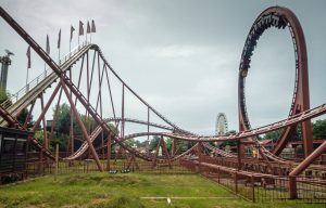 Thunder Loop Attractiepark Slagharen