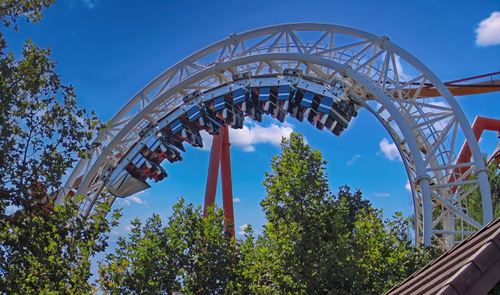 The First Modern Loop Debuts