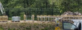 Paultons footer cages.jpg